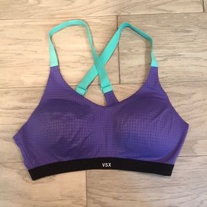 Victoria Secret Sport VSX Lightweight Sports Bra